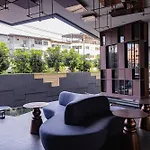 อพาร์ทเม้น Edge Sea View *