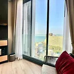 Edge Sea View *