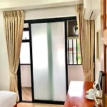Hotel The