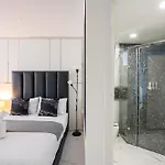 Your Days Pool Pattaya