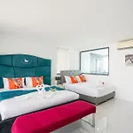 Your Days Pool Pattaya