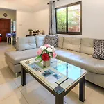 Garden Near Walking Street And Beaches Villa Pattaya