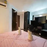 Abu Nawas Hotel Pattaya