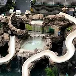 อพาร์ทเม้น Centara Avenue 2 Bedrooms Pool View Pattaya