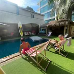Smokers Resort