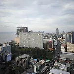 Edge Sea View อพาร์ทเม้น *