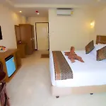 Iris โรงแรม 3*