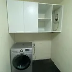 3 Bedroom Renovated House With In - And Outdoor Jacuzzi Holiday home *