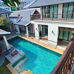 Taurus Villa10 Bedrooms With Private Pool.