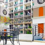 Arcadia Continental Comfort Room