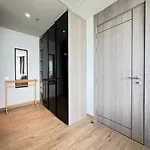 อพาร์ทเม้น Luxury 2 Bed Sea View - Location Pattaya