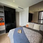 อพาร์ทเม้น Luxury 2 Bed Sea View - Location *