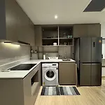 อพาร์ทเม้น Luxury 2 Bed Sea View - Location *
