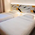 Pj Hostel & Bar