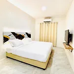 Pj Hostel & Bar