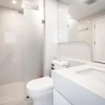 อพาร์ทเม้น New Superb One-bedroom In The Heart Of