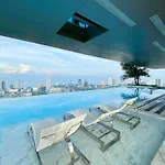 อพาร์ทเม้น Comfort With Seaview Panorama Pool *