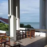 Amazing Spacious Seaview *