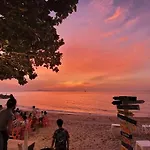 Amazing Spacious Seaview Apartment Pattaya