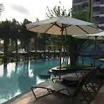 Sea View 2 Bedroom On 39fl Near Walking Street อพาร์ทเม้น Pattaya