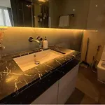 Beachfront 1br With Breathtaking Views *