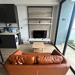 Beachfront 1br With Breathtaking Views