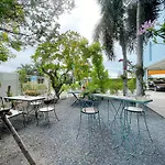โรงแรม Baan By Sabai Near By God