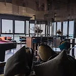 Luxury Edge