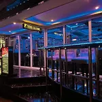 The Globe Hotel, Bar & Restaurant