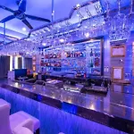 The Globe Hotel, Bar & Restaurant Pattaya