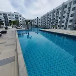 อพาร์ทเม้น Arcadia Comfort