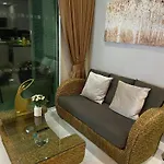 อพาร์ทเม้น Hill And Super Seaview Pattaya