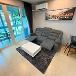 อพาร์ทเม้น Large Luxury - Centre - Centara Avenue - 101 *