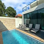 Thabali Pool 175 Nearby Walking Street *