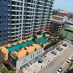 Stunning Unit Situated In Pattaya