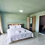 4 Palms Hotel Pratumanak Pattaya