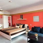 Markland Condominium Beach Front Pattaya