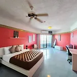 Markland Front * Pattaya