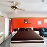 Markland Condominium Beach Front Pattaya