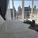 Luxurious Penthouse อพาร์ทเม้น
