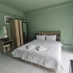 4 Palms Hotel Pratumanak Pattaya