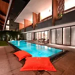 De Time - The Luxury Private Pool Guest house