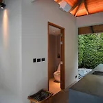 De Time - The Luxury Private Pool Guest house *