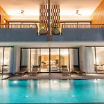 De Time - The Luxury Private Pool Guest house *