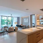 De Time - The Luxury Private Pool Guest house Pattaya