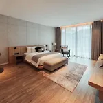 De Time - The Luxury Private Pool Guest house *