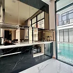 วิลล่า The Rich Garden