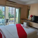 Aura 3*