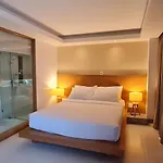 โรงแรม W14 3*