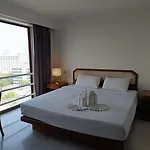 โรงแรม The Monaco Pattaya